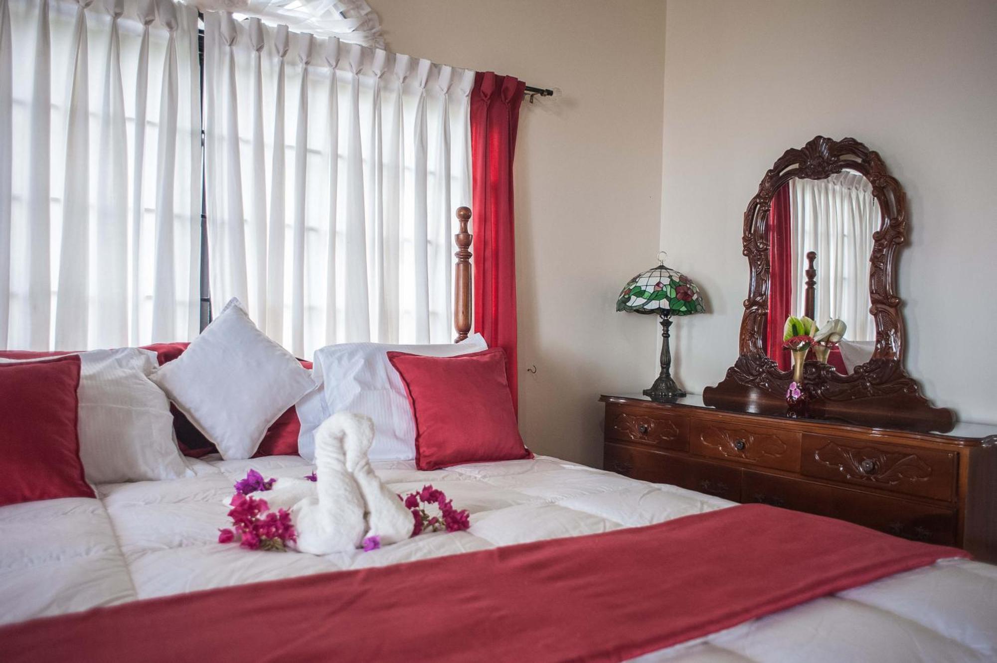 Clarridge View Guesthouse Montego Bay Exterior foto